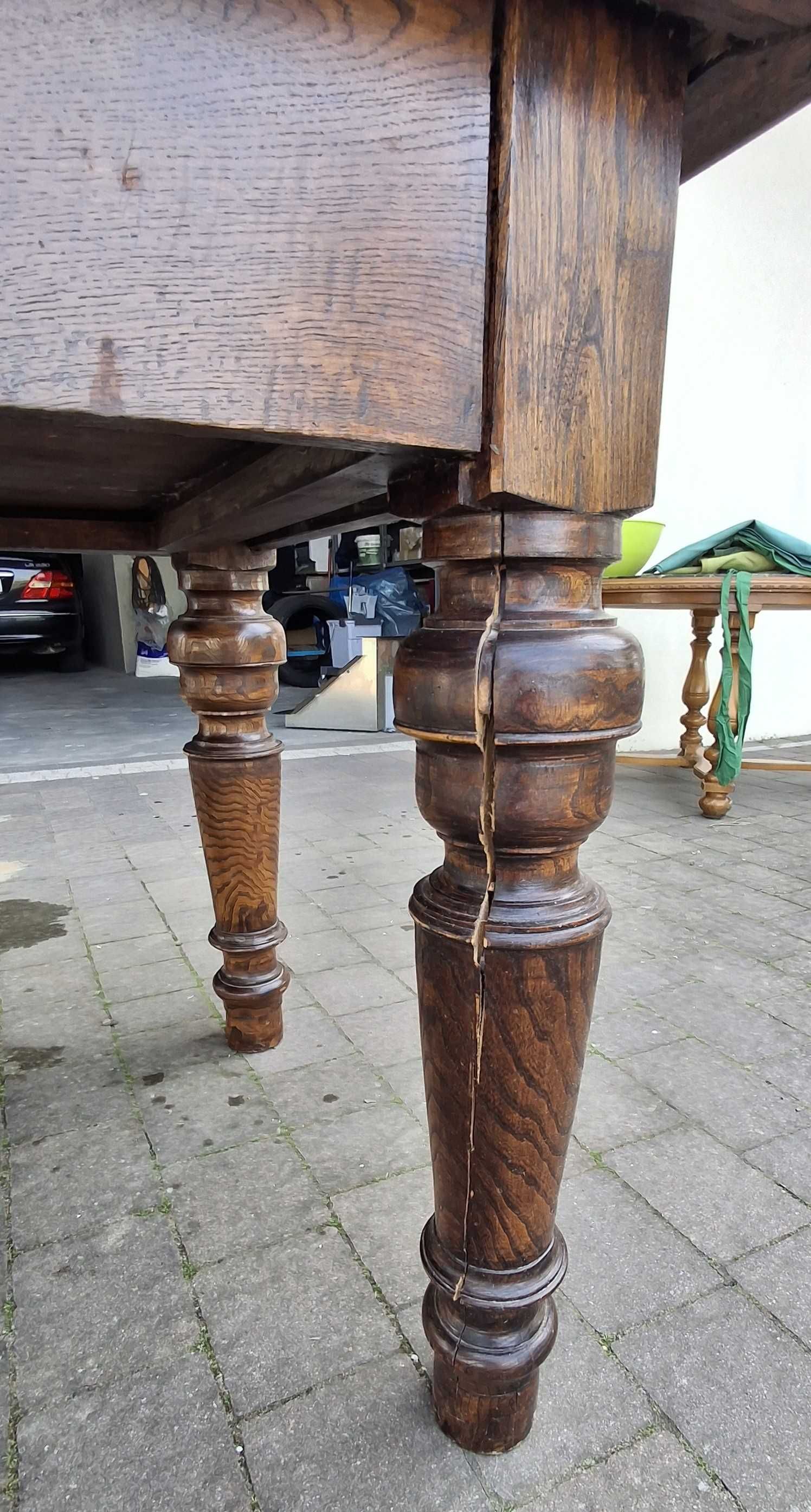 Stary klasyczny dębowy stół (antyk/vintage)