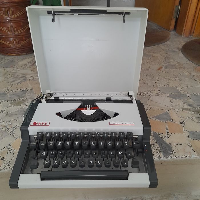 Máquina de escrecer dos anos 1960