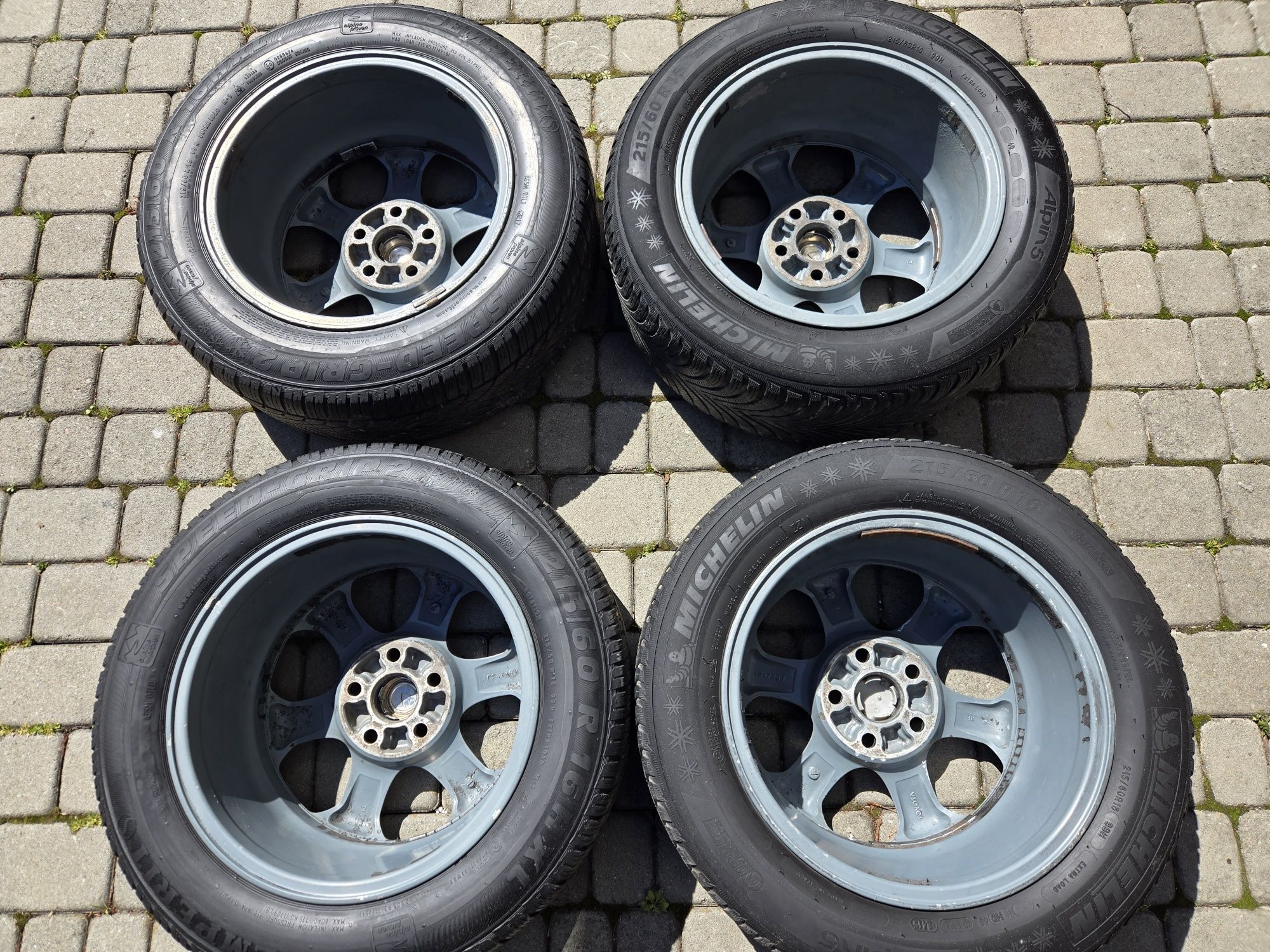 Комплект коліс 215/60 R16. Диски R16
5/114.3, lexus, Toyota Et50