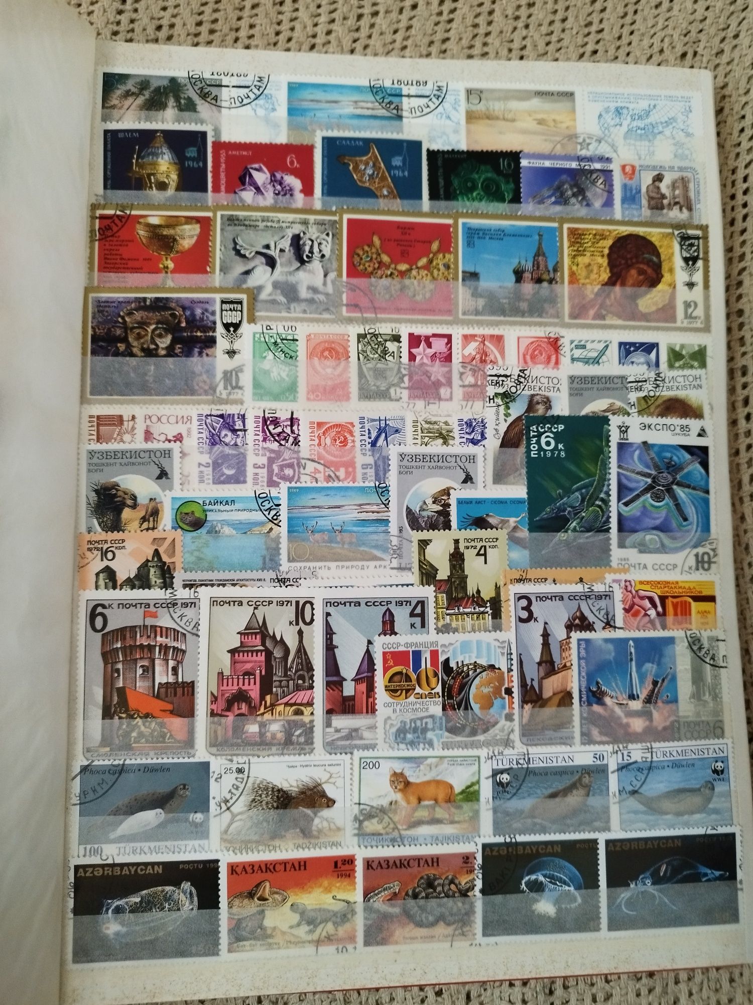 Classificador com 388 selos diferentes Rússia