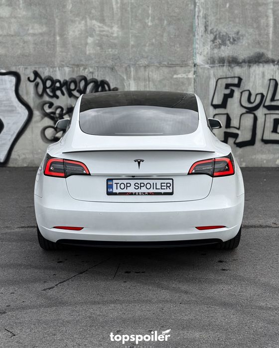 Спойлер накладка лип сабля Tesla Model 3 2017-2022 ABS пластик чорний