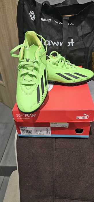 Buty piłkarskie męskie korki Adidas. 35