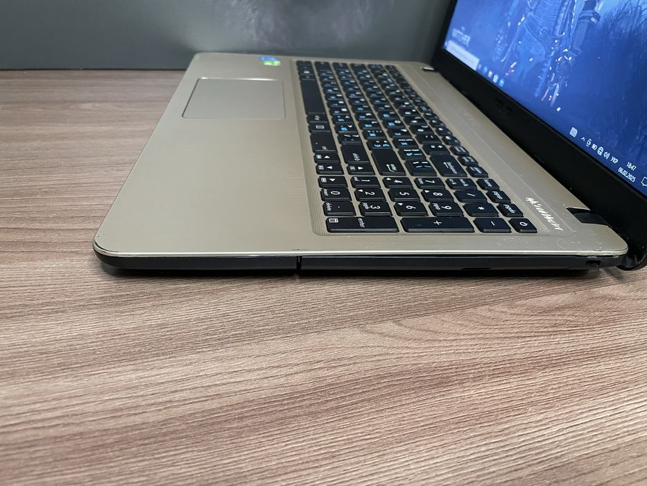Ігровий ноутбук Asus/ 8GB/i5-5200/SSD+HDD/Geforce GT 920 2 GB