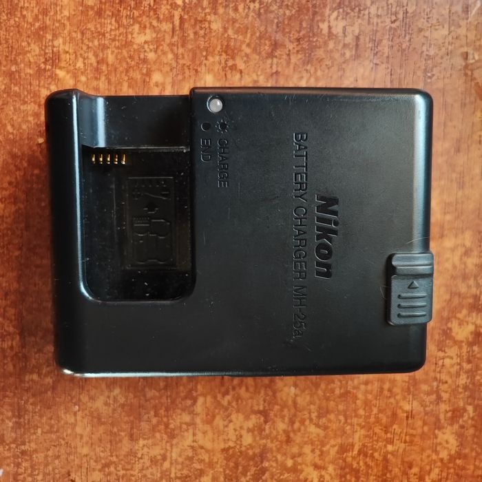 Зарядное устройство Nikon mh-25a mh-25