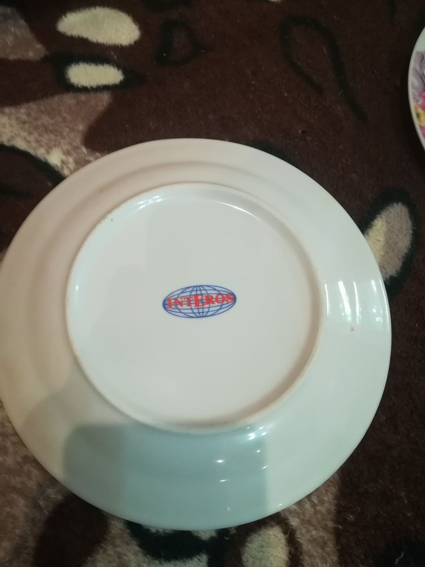 Продам изделия из фарфора и фаянса