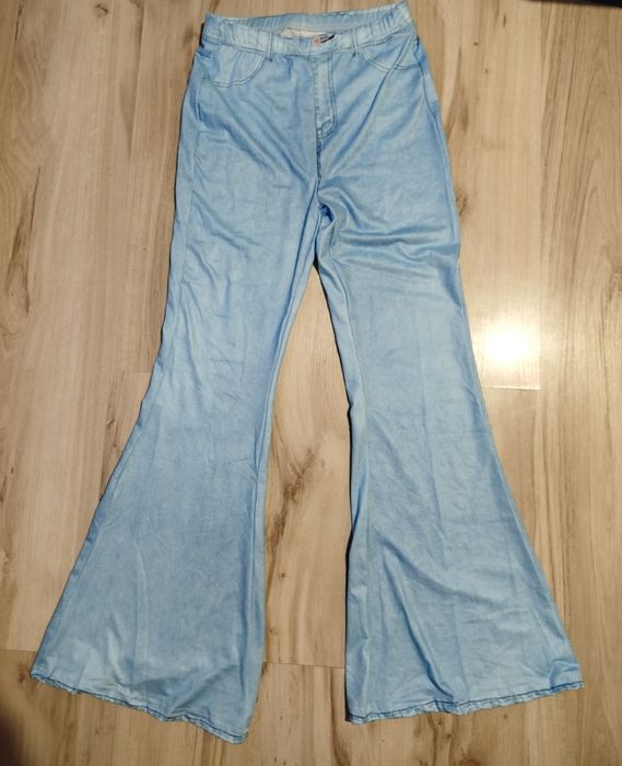 Nowe spodnie jeansy legginsy dzwony