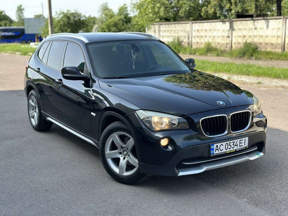 Бмв х1 bmw x1  2011  2.0 дизель автомат