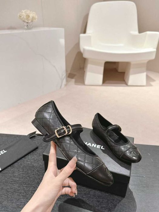 Buty, sandaly klapki, skora 210206