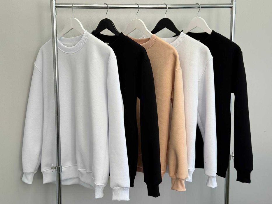 Пошив худі/світшотів. Друк і вишивка принтів. Брендування одягу лого