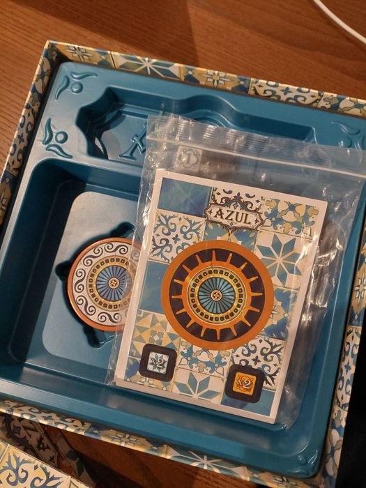 Boardgame - Jogo Azul como novo em Português com expansão incluida