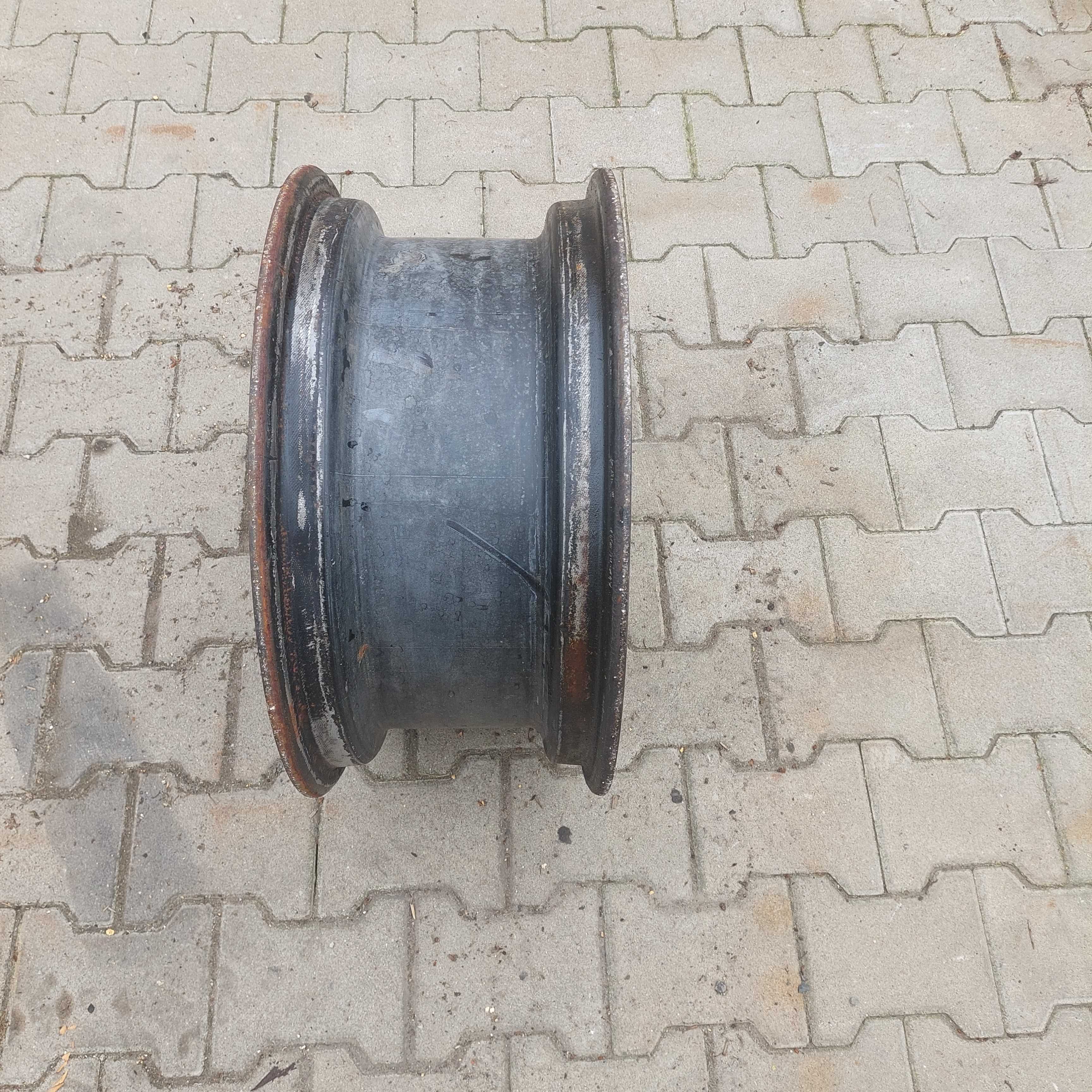 Felga Robur 4x4 traktor przyczepa
