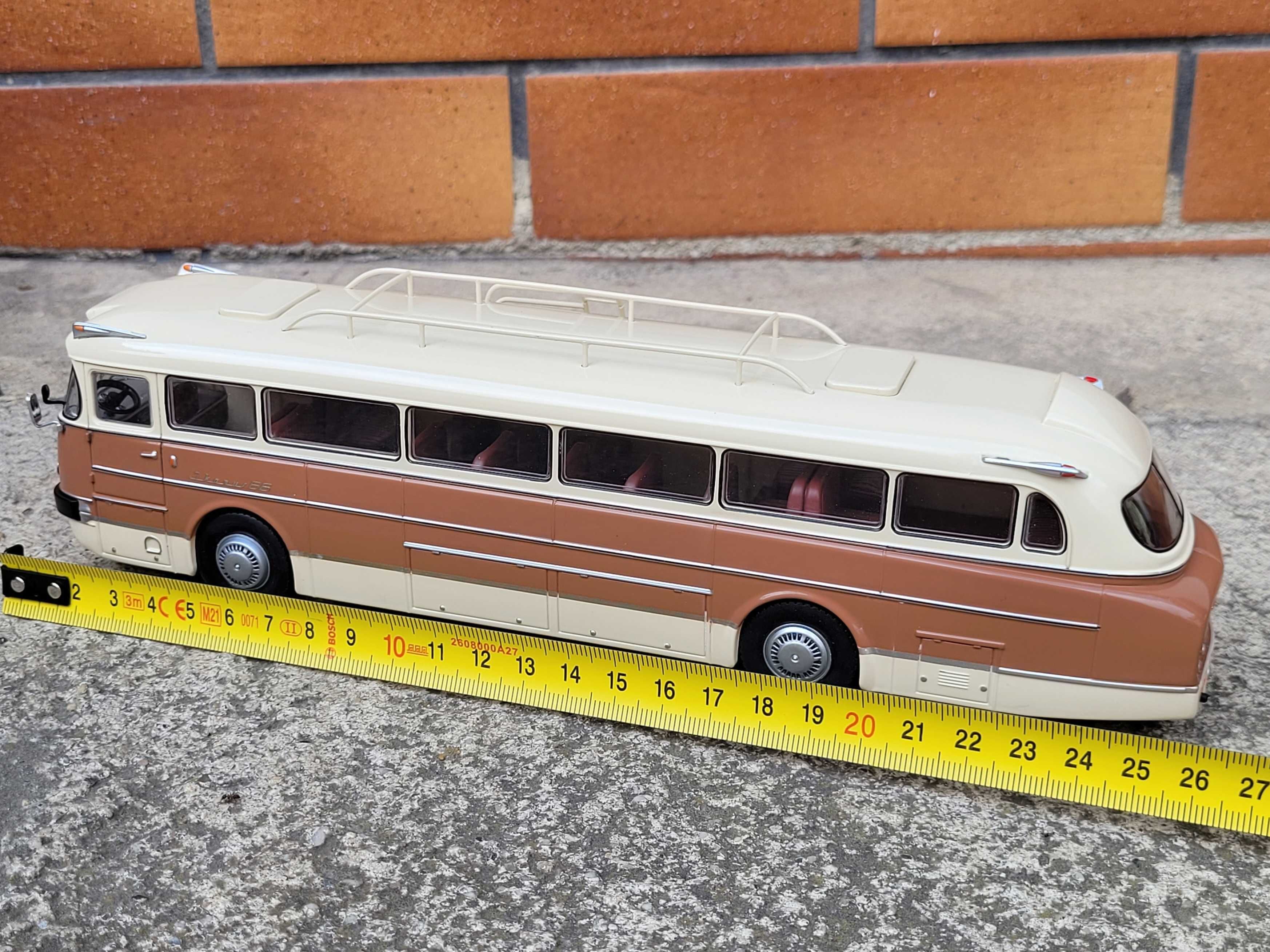 Ikarus 66 kolekcja autobusów 1:43 26 cm Autobus Autokar unikat