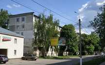 Продам чотирьохкімнатну квартиру  в центрі міста Ромен