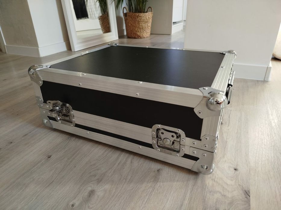 Profesjonalny sterownik oświetlenia DMX 1024