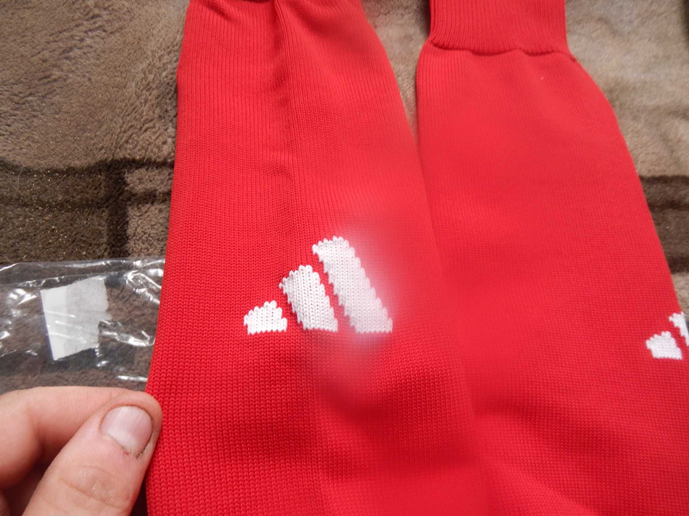 Wyprzedaż-> Getry piłkarskie adidas czerwony rozm. 40-42 ostatnie