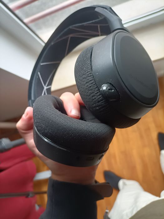 Steel series artic 9 wireless