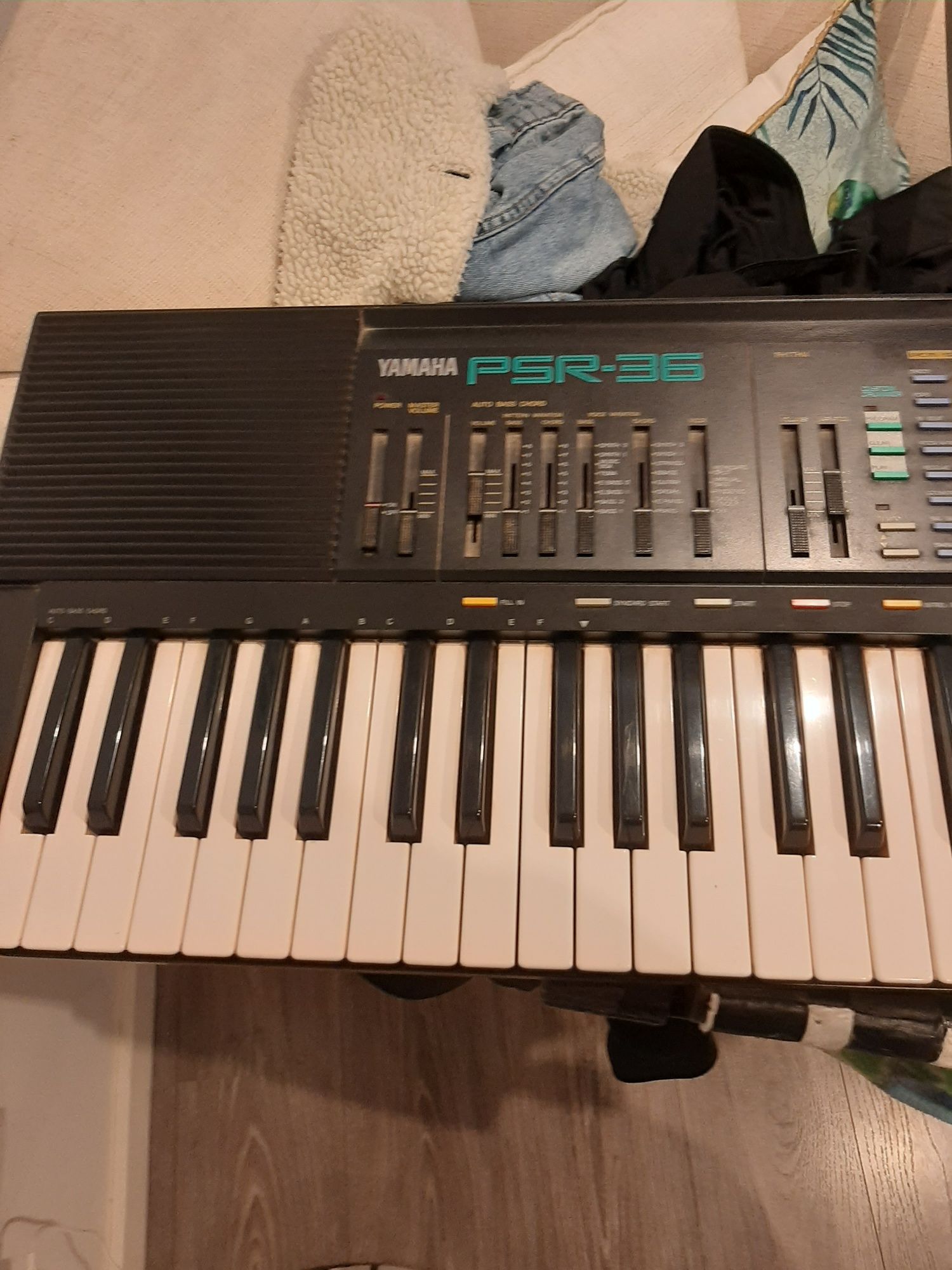 Sintetizador Yamaha Psr 36