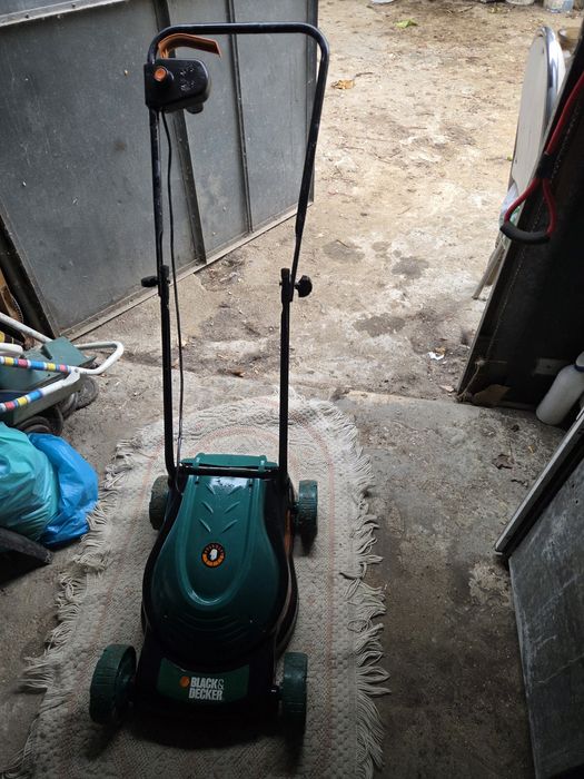 Cortador de relva eléctrico