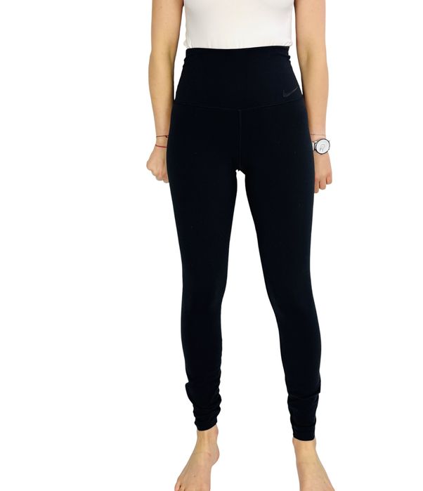 Czarne legginsy sportowe M 38