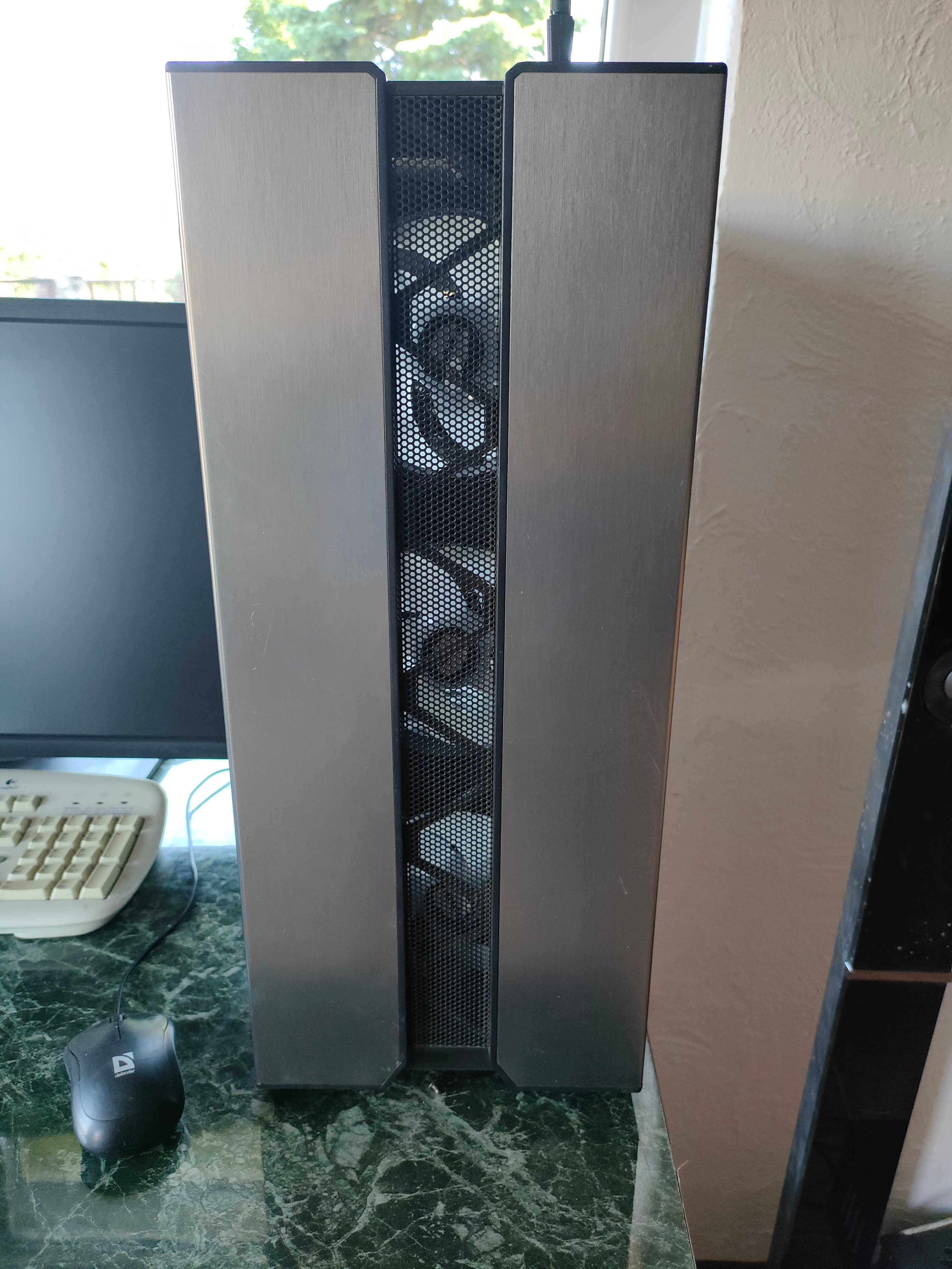 Komputer gamingowy plus monitor 27"