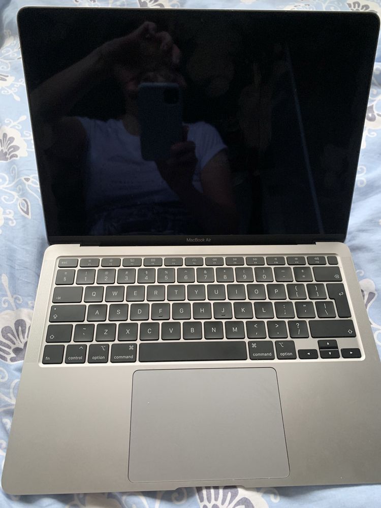 Macbook air 13-inch 2020 rok