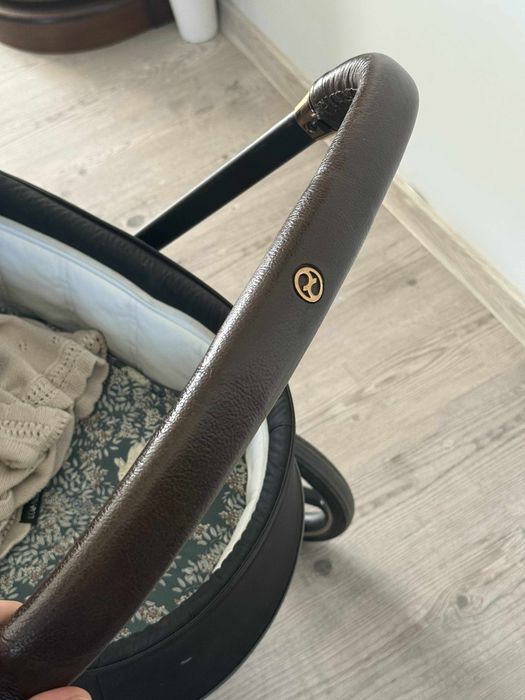 Cybex Priam 2.0 2w1 Rama Rosegold