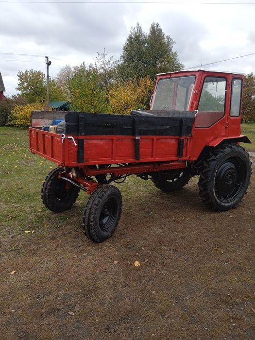 Продам трактор Т-16 .