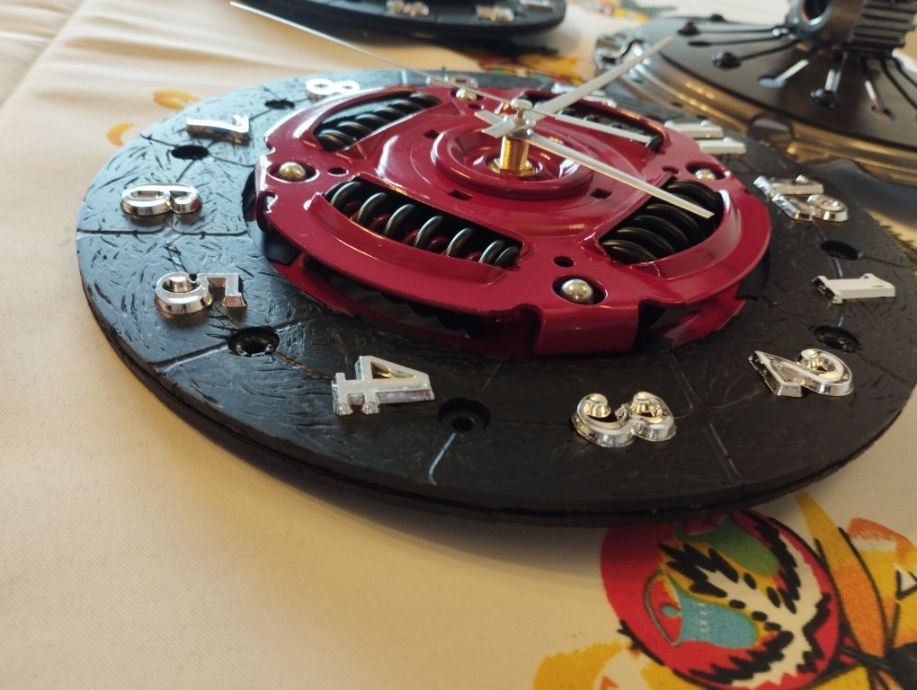 Zegar handmade z tarczy sprzęgła