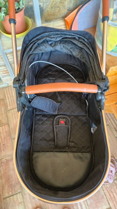 Carrinho de bebé trio