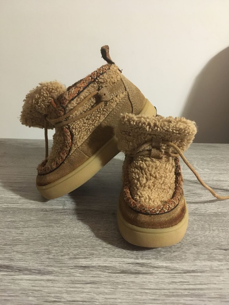 Botas quentes Zara