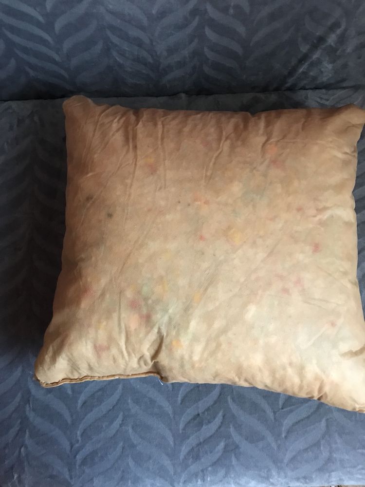 Подушка диванна декоративна