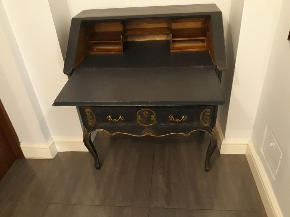 Antyki stary sekretarzyk po stylizacji