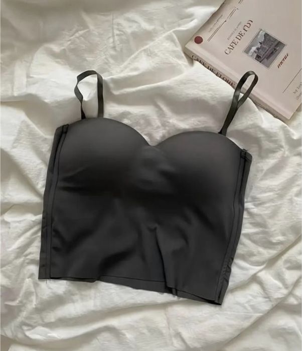 Стильный топ с чашками