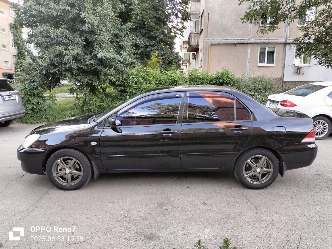 Mitsubishi lancer 9
