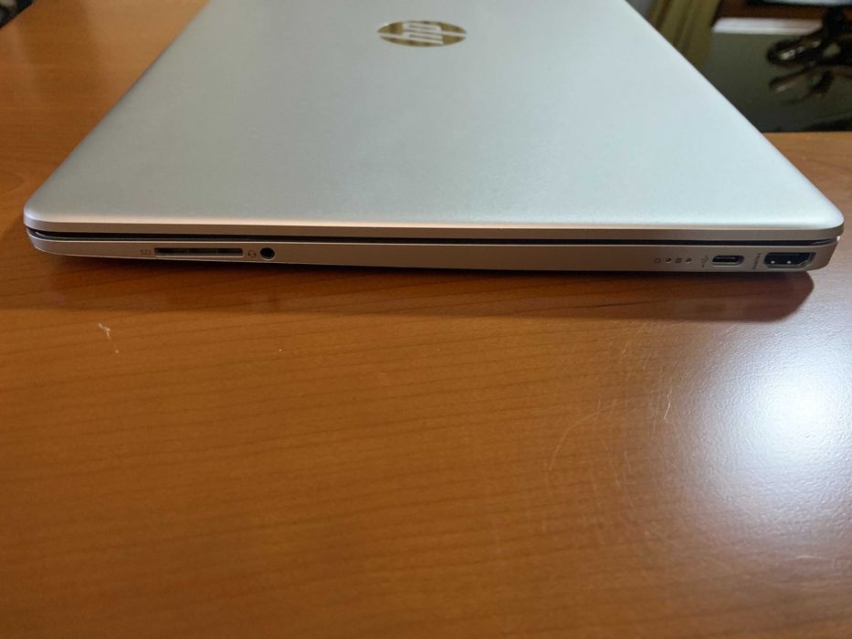 Título: Portátil HP i5 de 11ª Geração