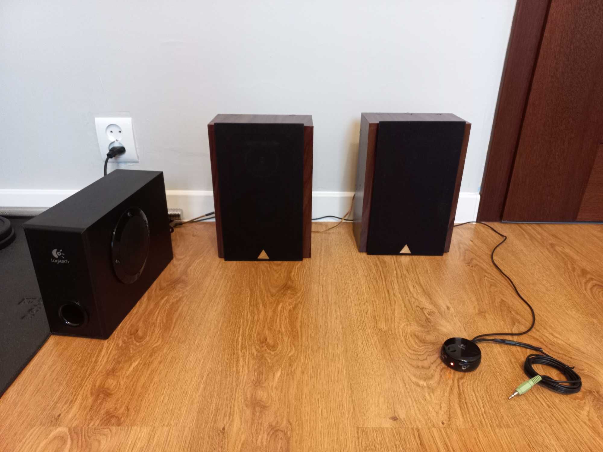 Customowy Zestaw Głośników do Komputera Logitech S-220 & TESLA, Unitra