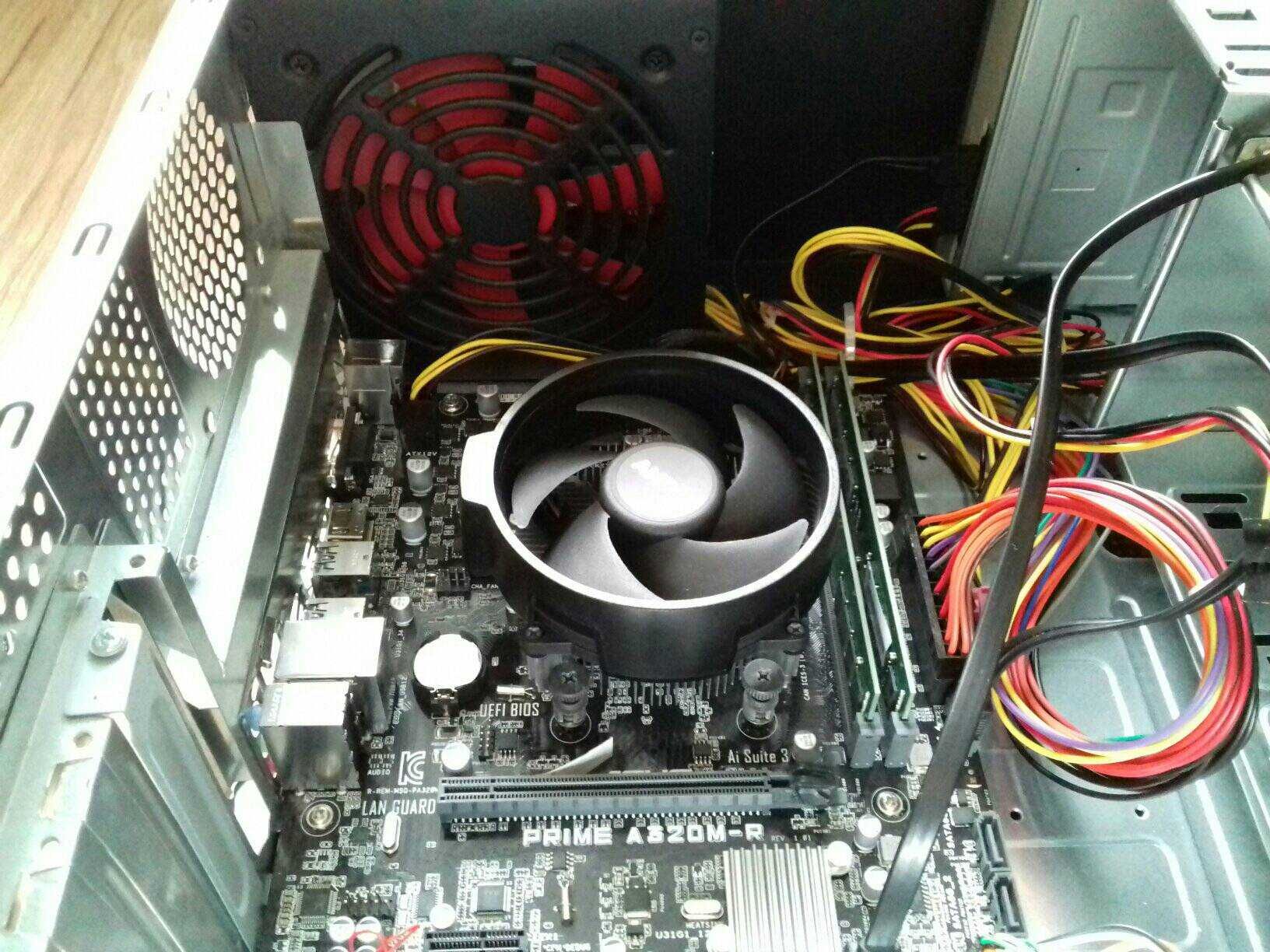 Komputer Asus Prime A320M-R AM4 + Ryzen 3 2200G + RAM 16GB DDR4 + SSD