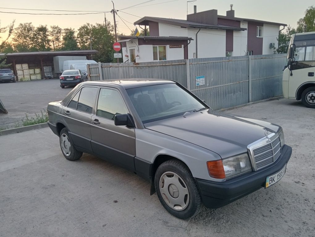 Продаю мерседес 2.5 дизель ом 605 атмосферний