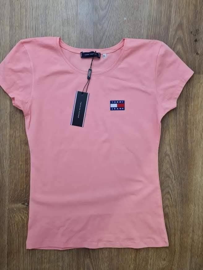 Koszulki damskie Nike Puma Guess Tommy Hilfiger Boss itp