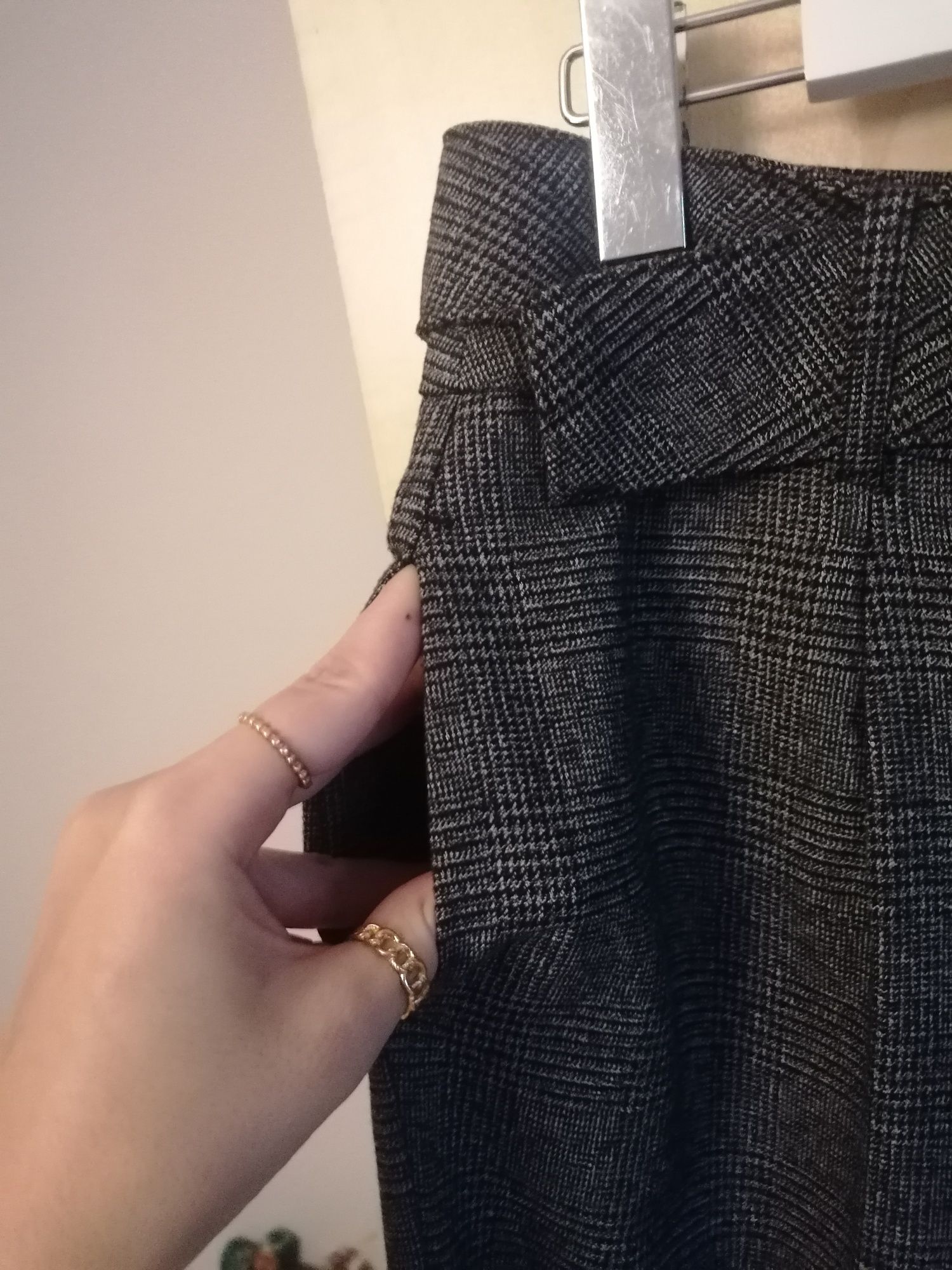 Szare tweedowe eleganckie spodnie Reserved XL