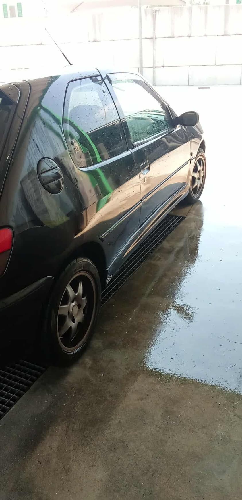 Vende se Peugeot 306