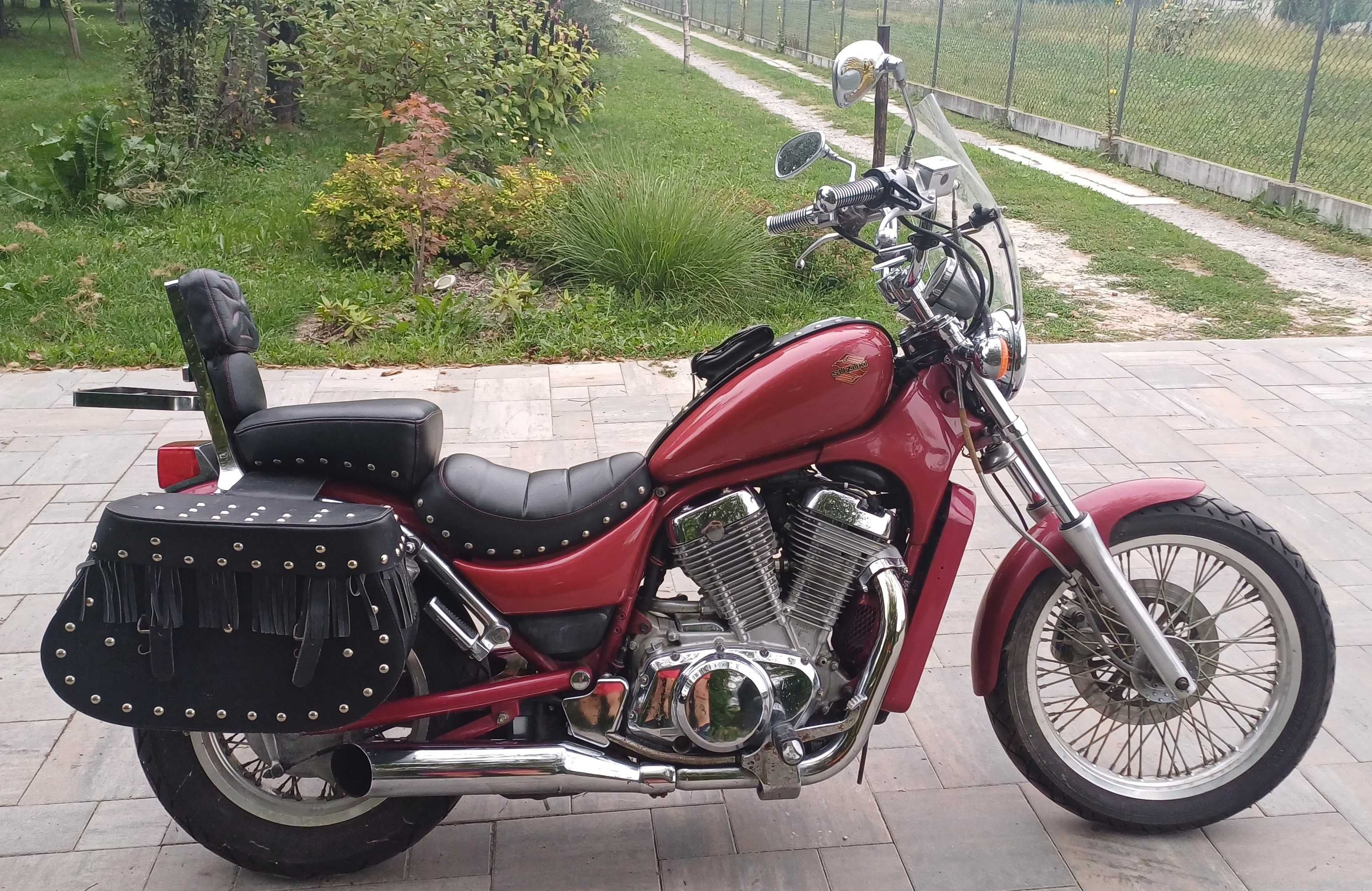 Suzuki VS 700 INTRUDER