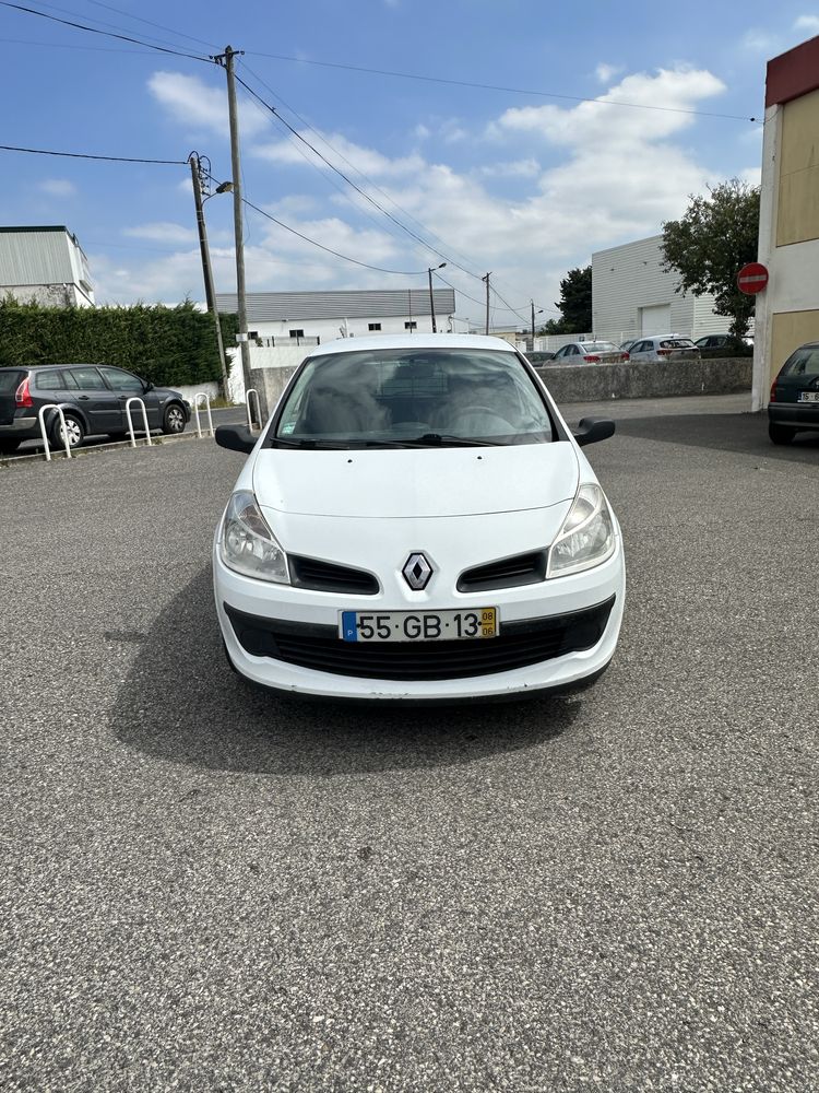 Renault clio comercial