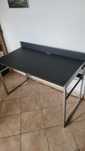 Biurko czarne 60 x 120 cm z przelotką na kable