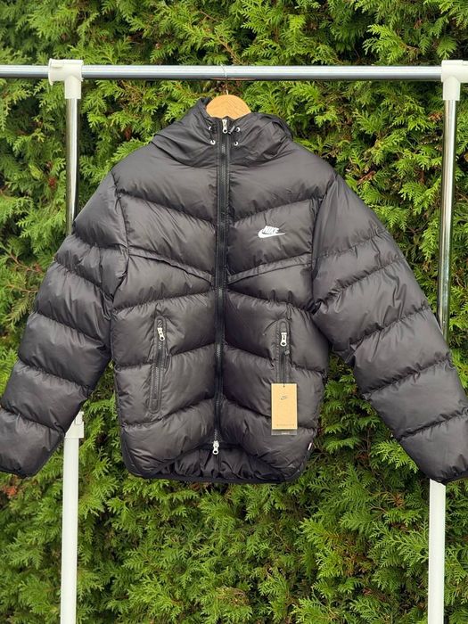 Пуховик Nike Storm Fit