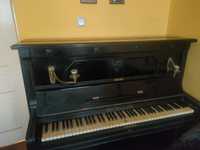Stare pianino niemieckie