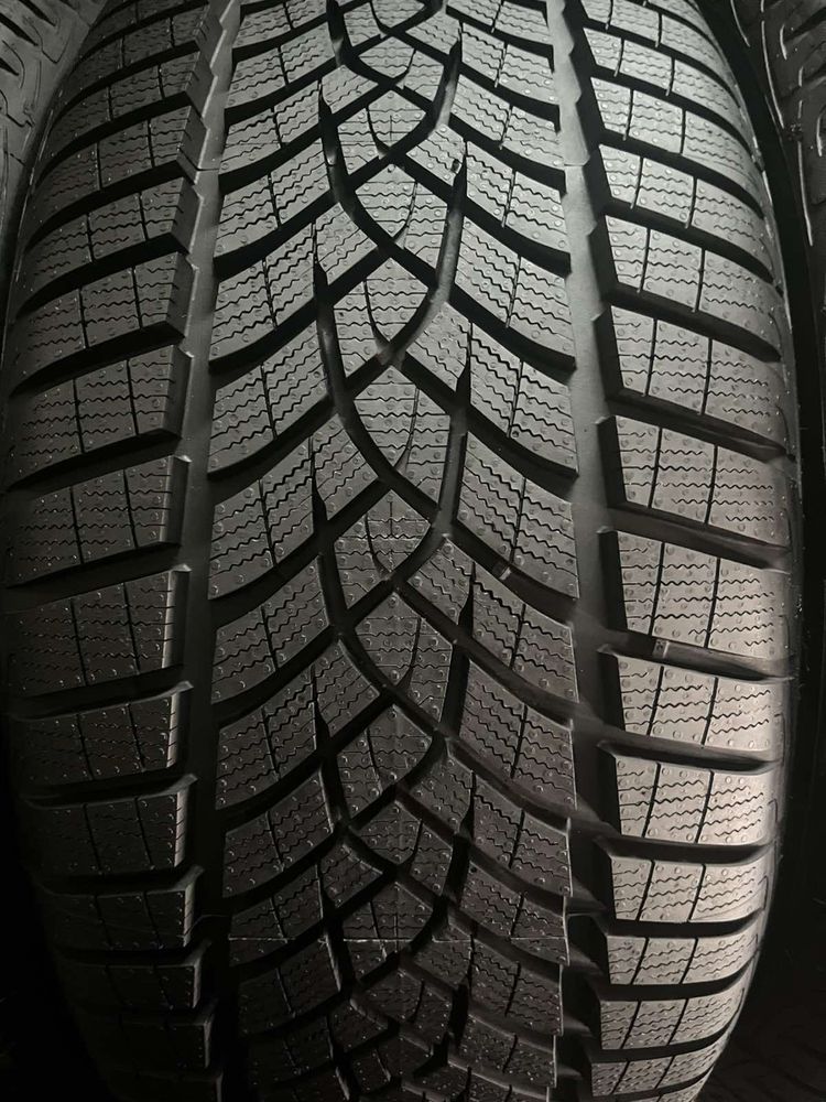 255/45/18 R18 Goodyear UltraGrip Perfomance+ 4шт нові зима
