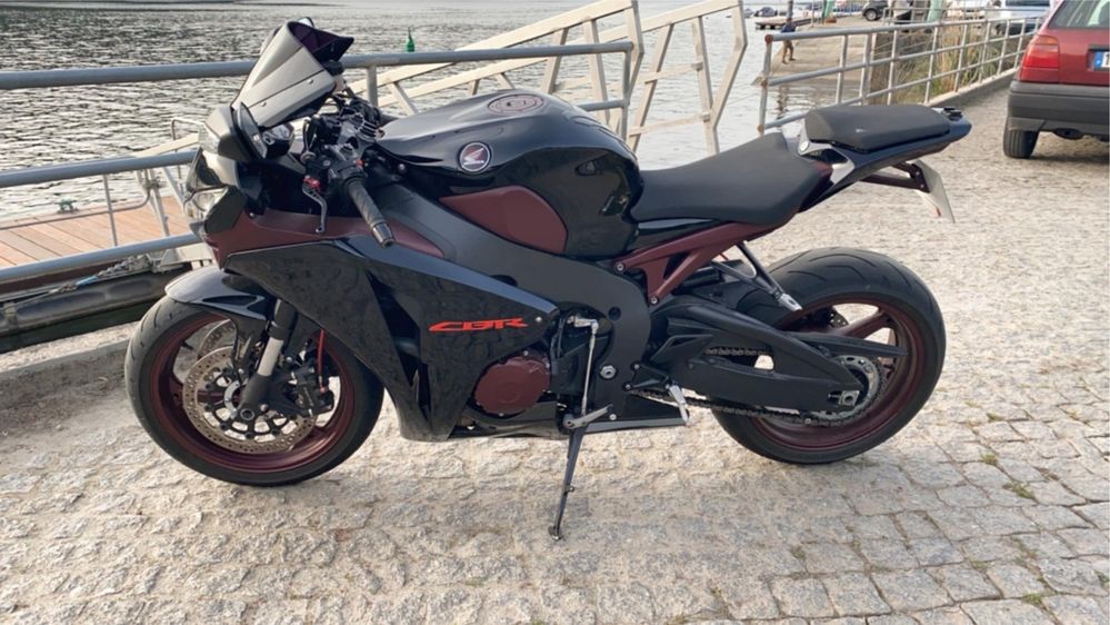 Honda cbr 1000rr
