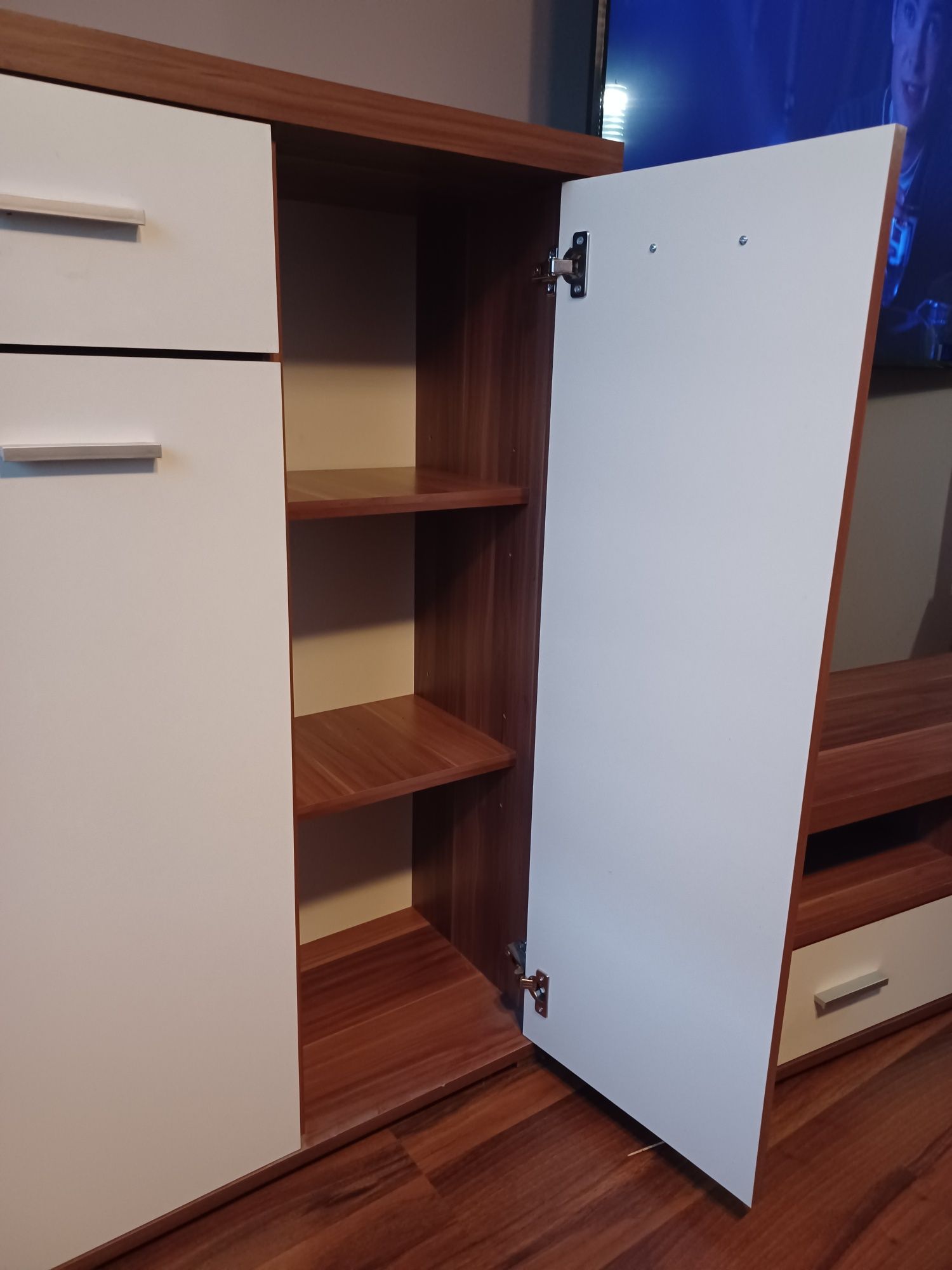 Szafka pod telewizor