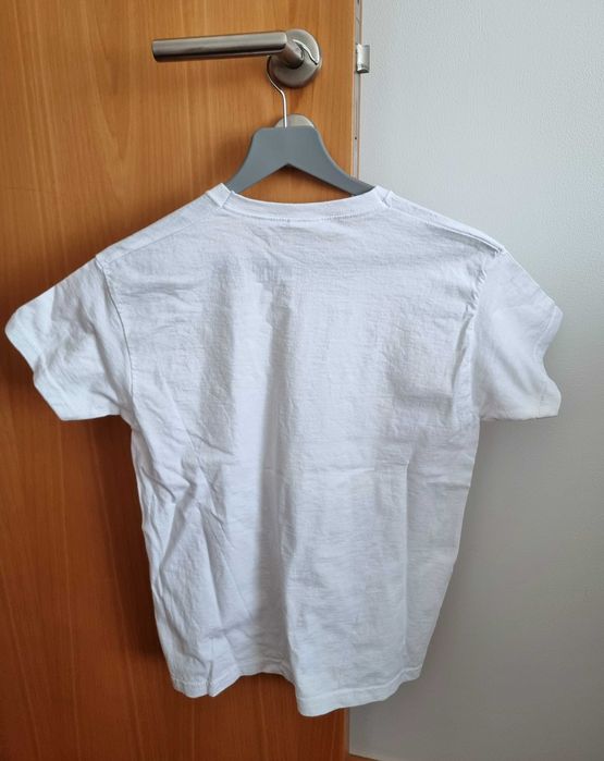 T-shirt "Road Tripping Croatia" 100% algodão, tamanho 9-11 anos